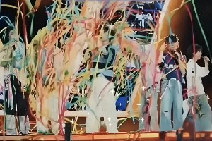 宋亚轩遭彩带攻击：粉丝文化中的暴力美学反思