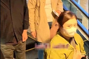 沈腾妻子王琦瘦身亮相《水饺皇后》首映礼，儿子神似沈腾