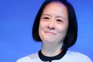 王京花捧红半个娱乐圈，为何亲儿子董子健难火？