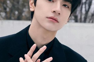 林一：全能演员的敬业之路，从摩托车到飞行员
