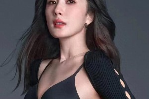 杨幂内衣写真惊艳亮相，展现完美身材